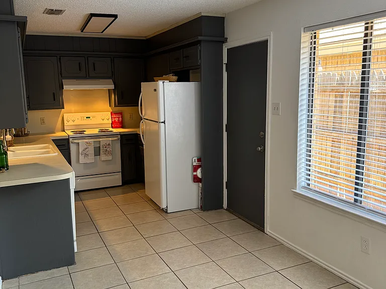 7505 Akron Ave #B — Photo 22