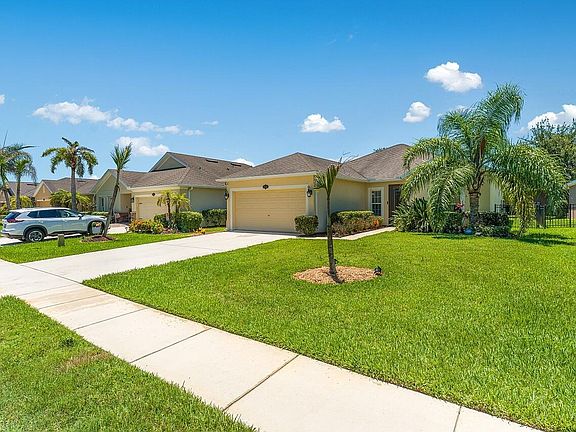 4th image of 8110 Westfield Circle