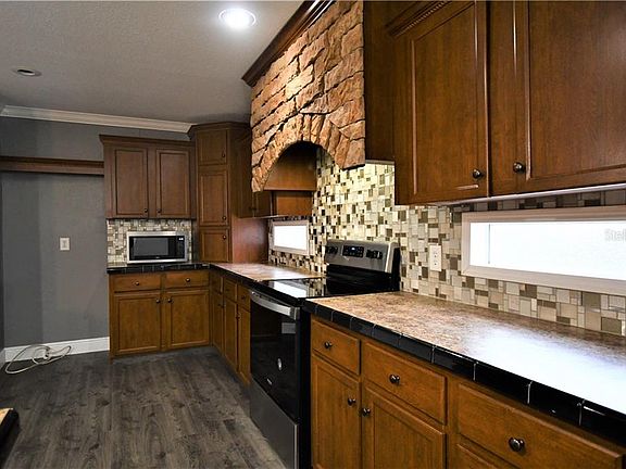 5th image of 16812 Sugar Berry Ln
