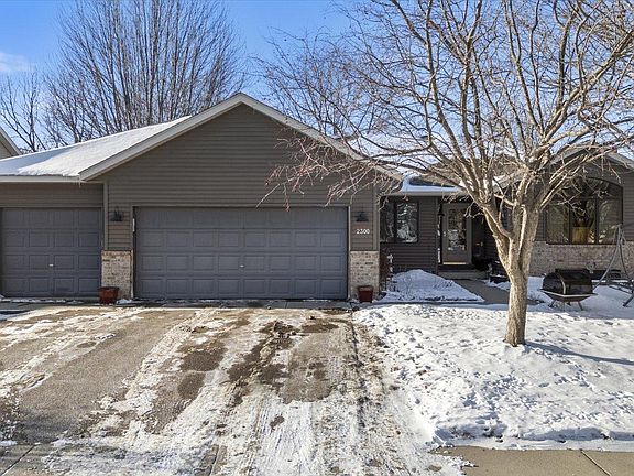 2nd image of 2300 Pepper Ridge Ln