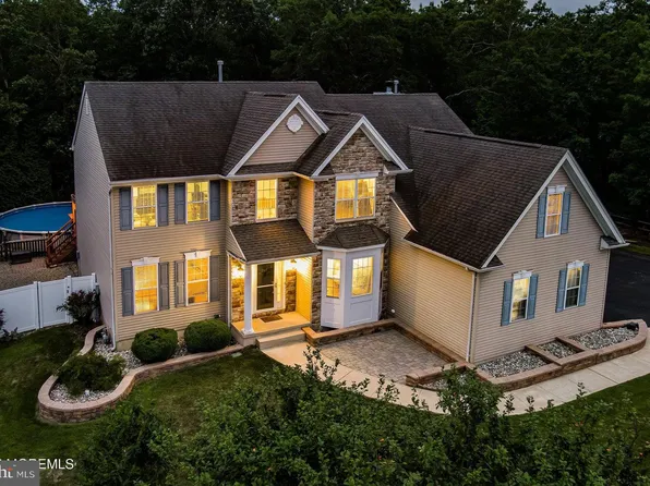 207 Stafford Ave, Lanoka Harbor, NJ 08734