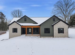 4381 Continental Dr, Pfafftown, NC 27040