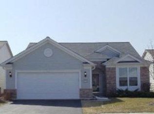 2774 Cascade Falls Cir, Elgin, IL 60124