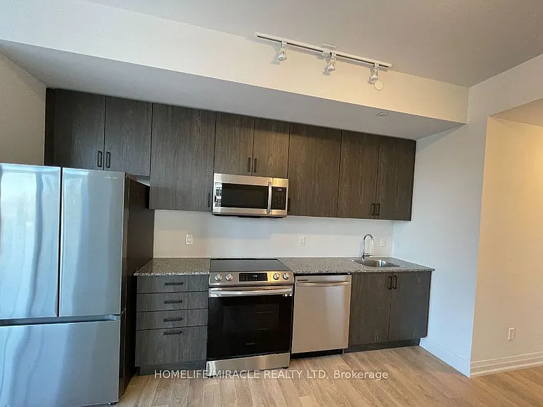 10 Meadowglen Pl #203 — Photo 3