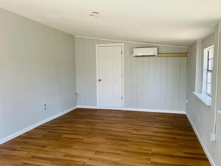 2506 Boyd Ave — Photo 3
