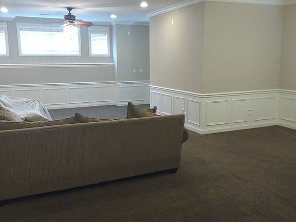 5th image of 2234 W Warren Blvd #1