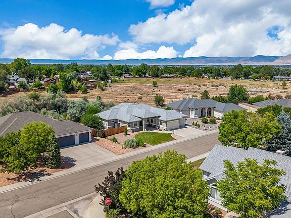4th image of 2134 Monument Village Cir