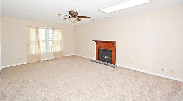 2nd image of 202 Sherwood Hills Dr