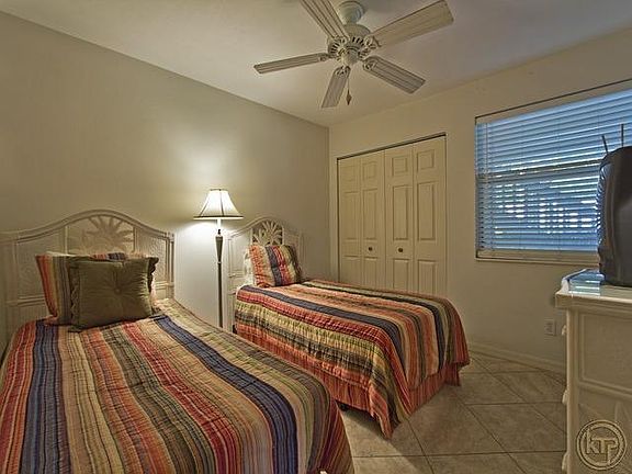 4th image of 654 Wiggins Bay Dr