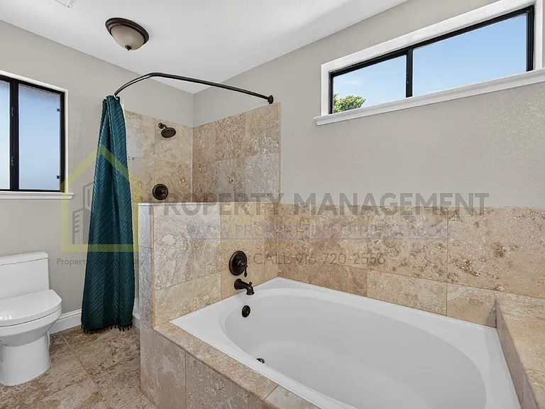 8779 Brittany Park Dr — Photo 46