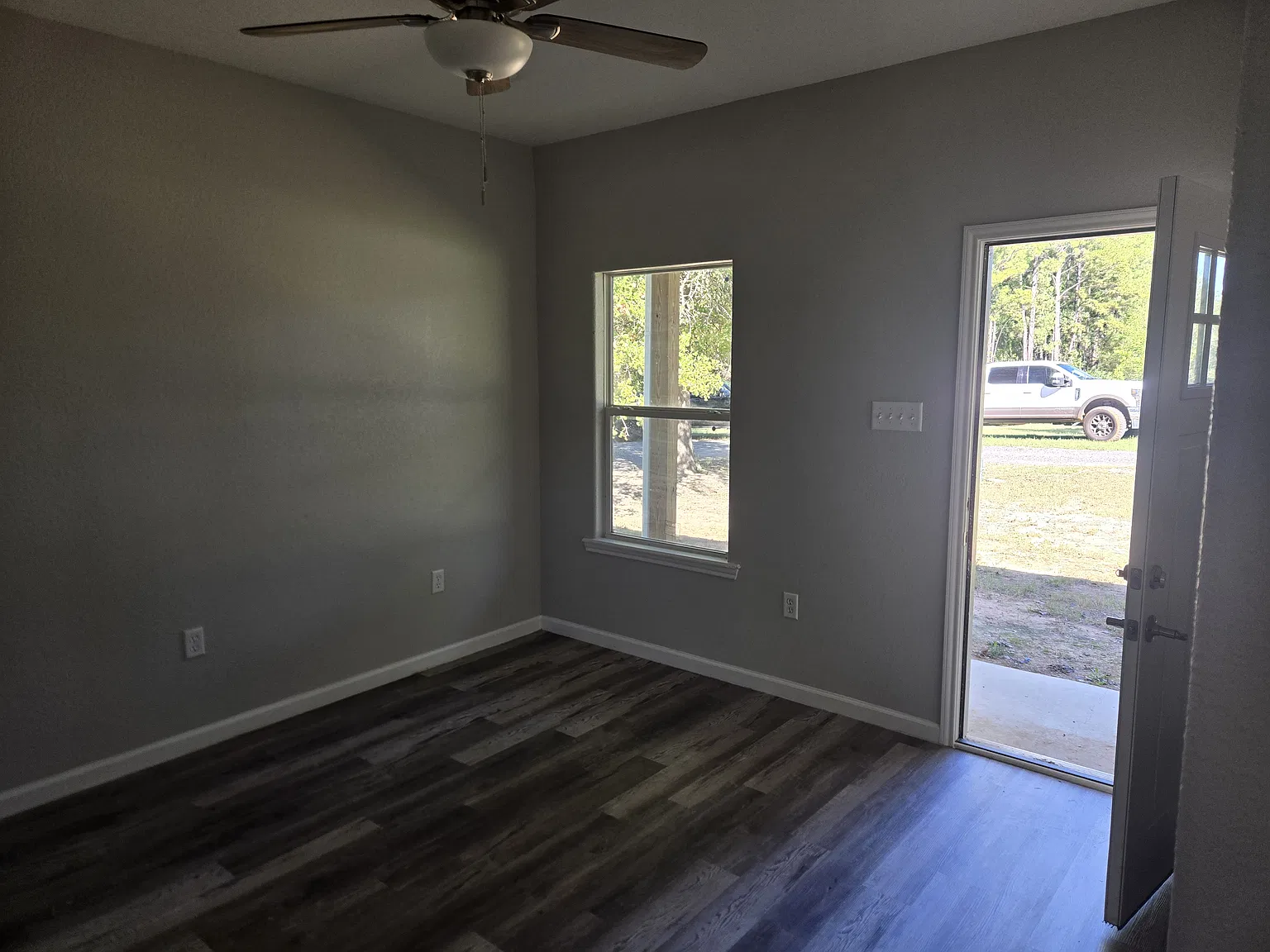 2 bed, 910 sqft, $1,500 — Photo 4
