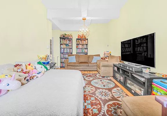 5th image of 67-25 Dartmouth St #1R