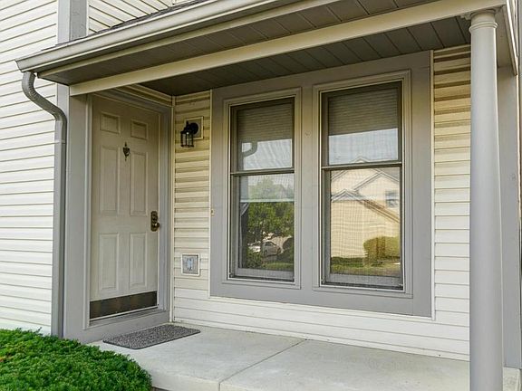 2nd image of 1036 Pinewood Ln