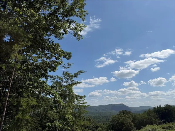 587 E Valley Rd NE, Rydal, GA 30171