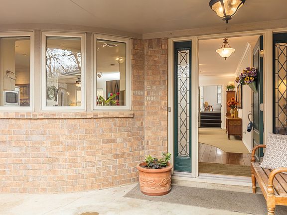 4th image of 3603 Yorkshire Dr