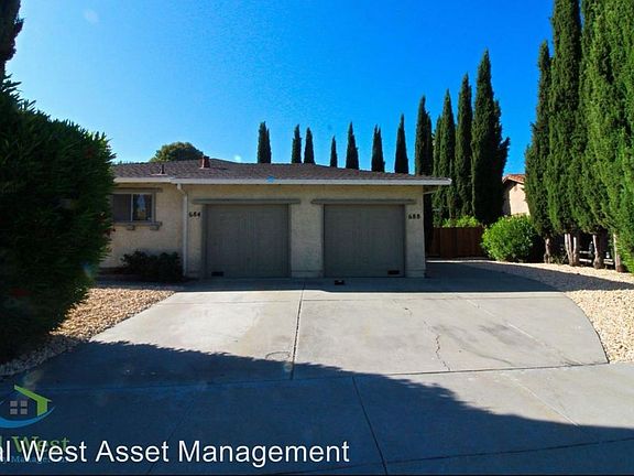 2nd image of 684 Calero Ave #684