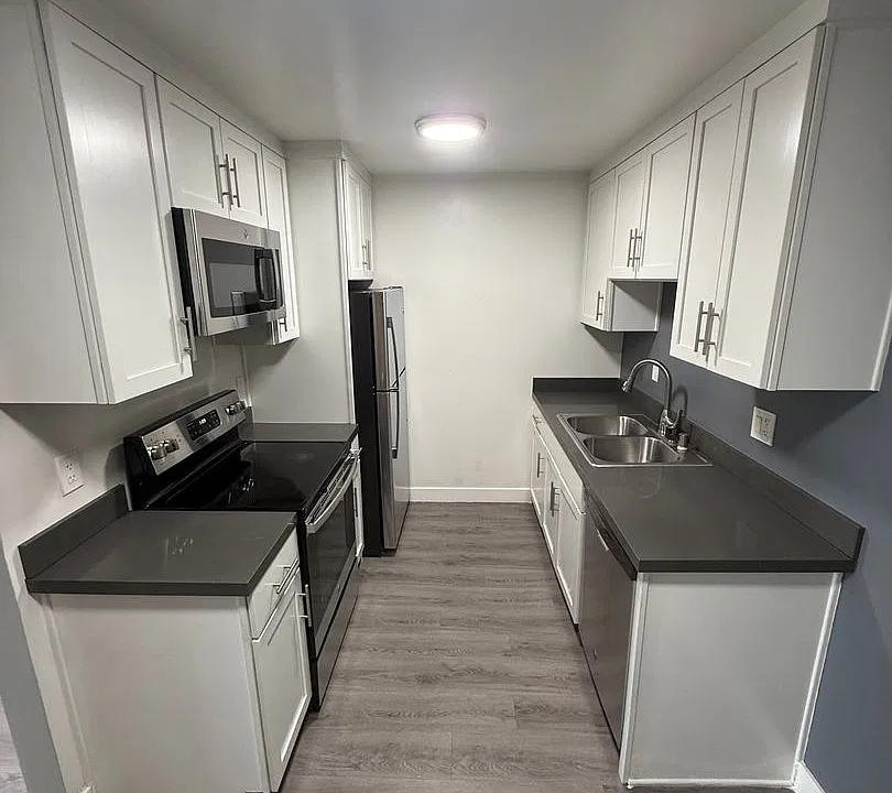 4999 Sterling Ct