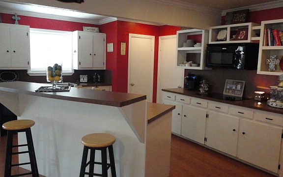 4th image of 704 Crestline Dr