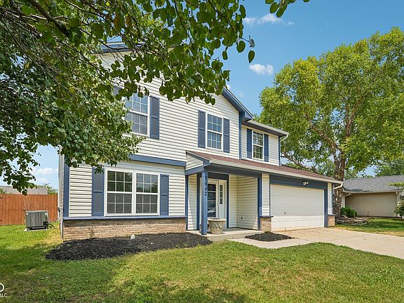 2nd image of 7642 Hidden Valley Ln