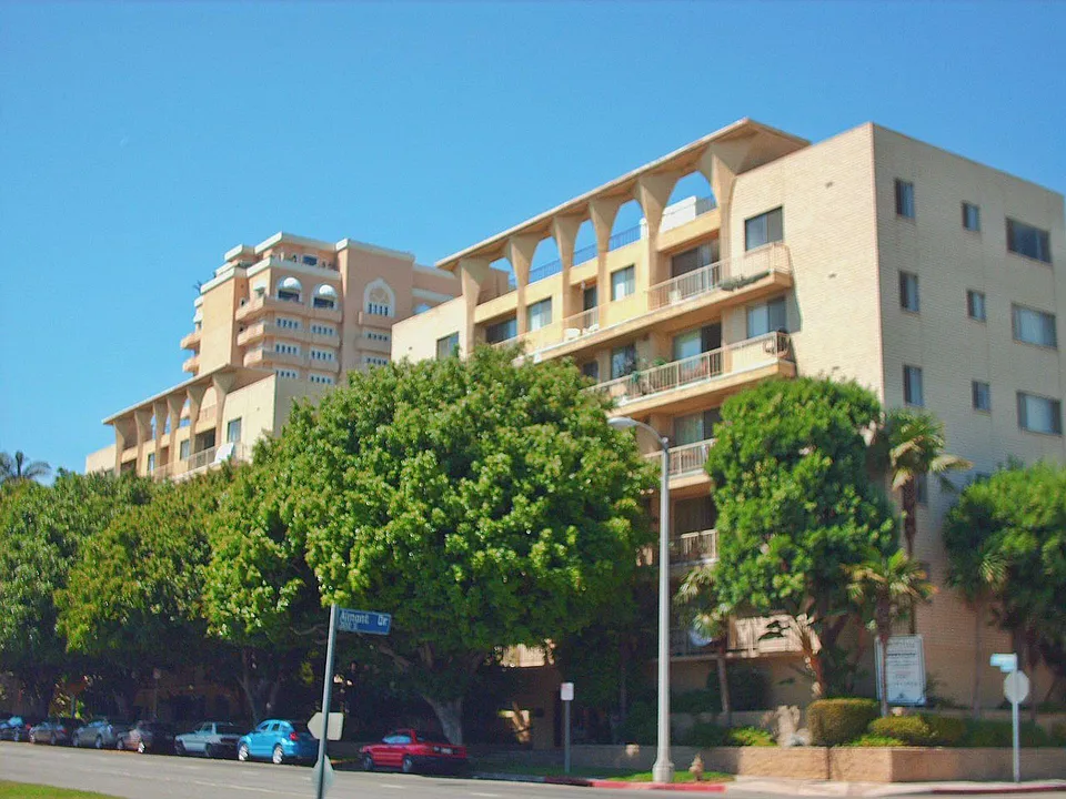 Burton Plaza