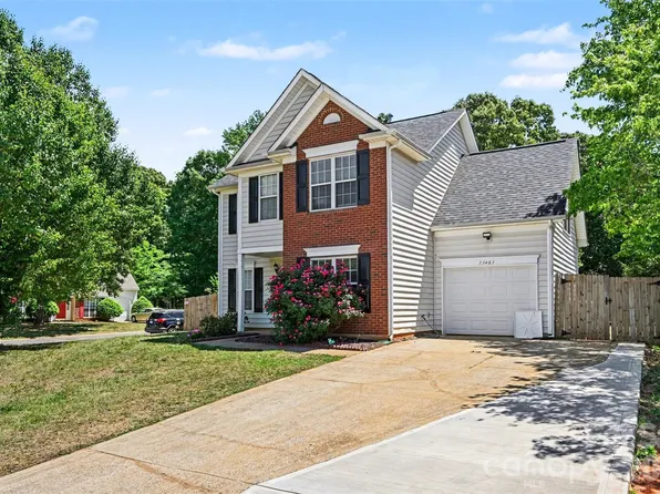 13403 Willow Falls Rd, Charlotte, NC 28215