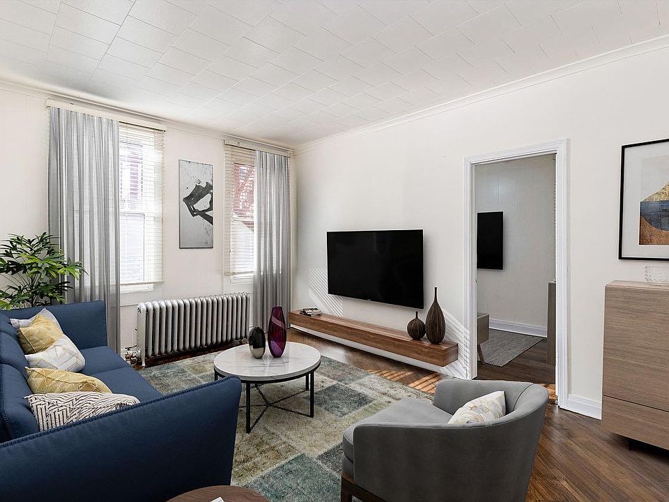 1st image of 2147 W Charleston St APT 1R