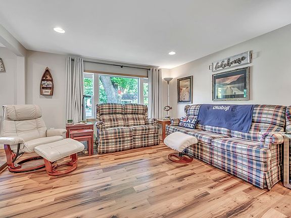 2nd image of 15116 War Eagle Blvd