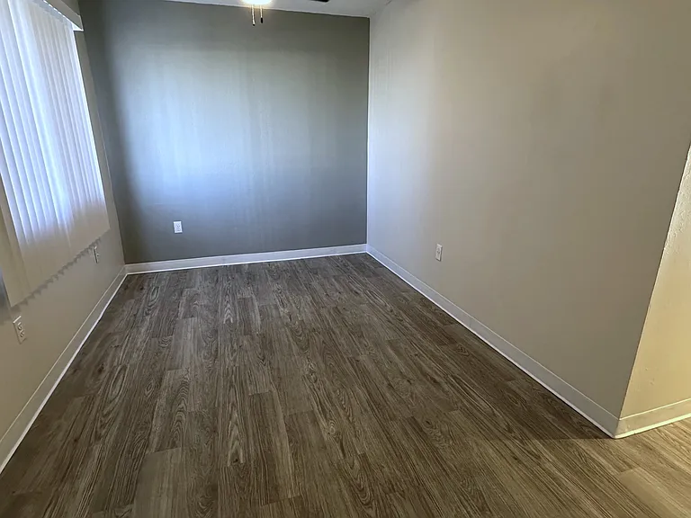 Academy Heights Apartments — Photo 22