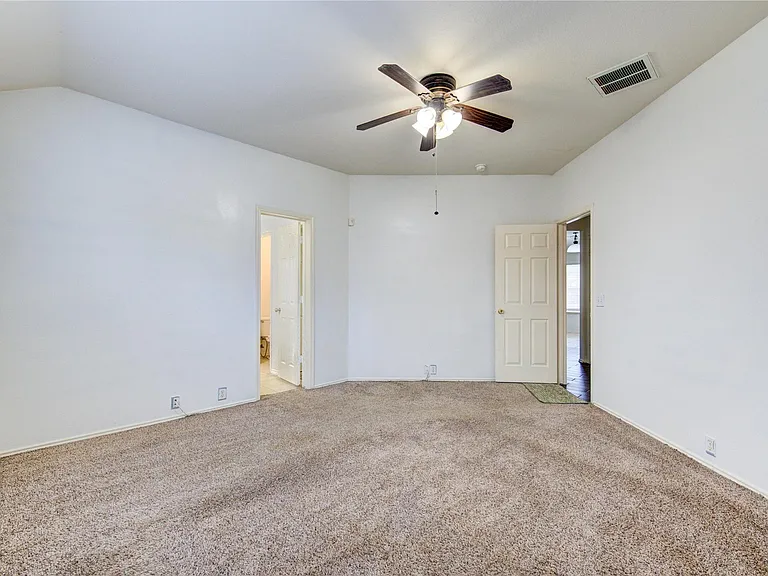 14027 Coveney Dr — Photo 28