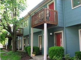 406 Ledgeview Park Dr, Louisville, KY 40206