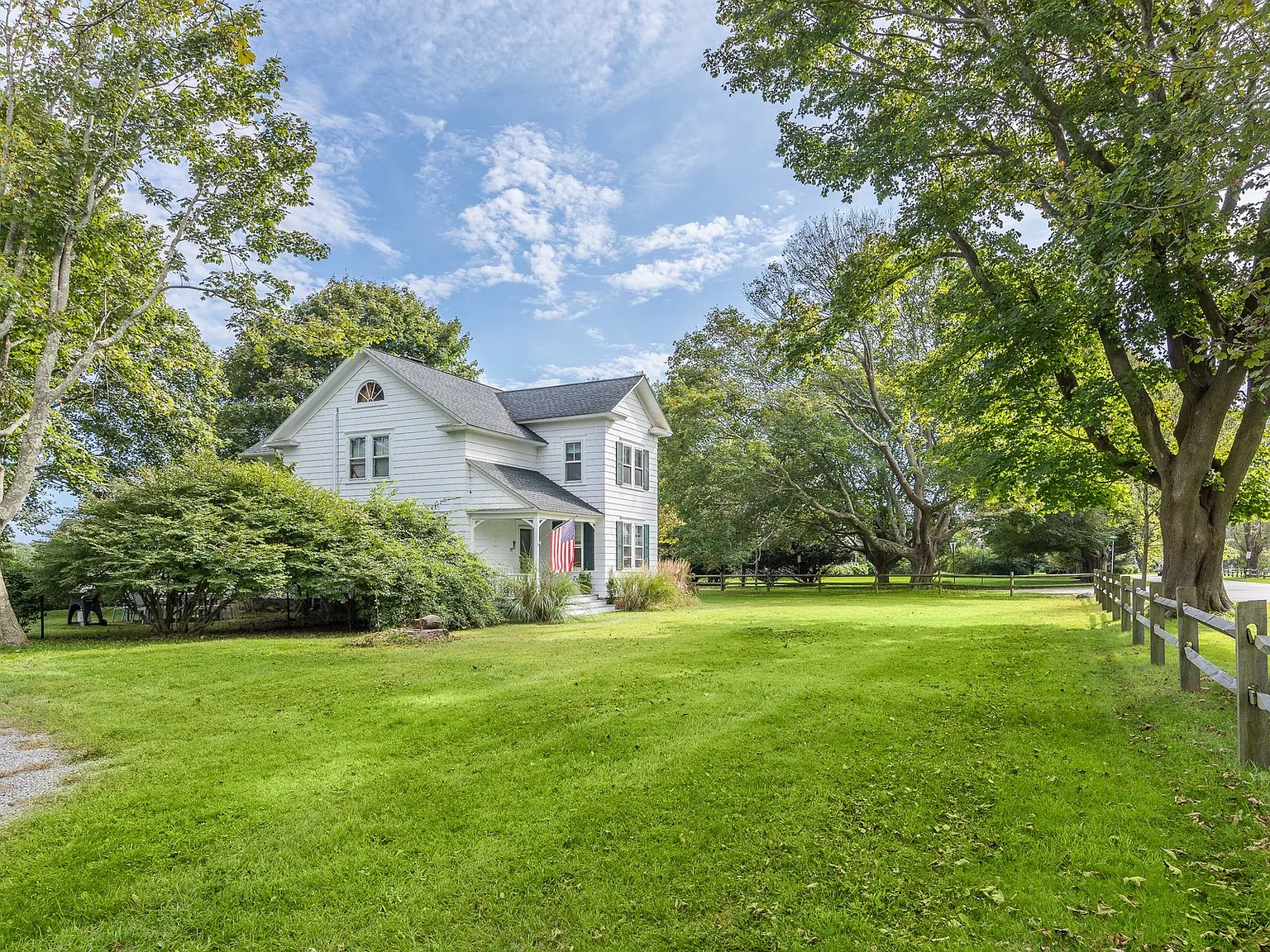 Sagaponack Victorian — Photo 3
