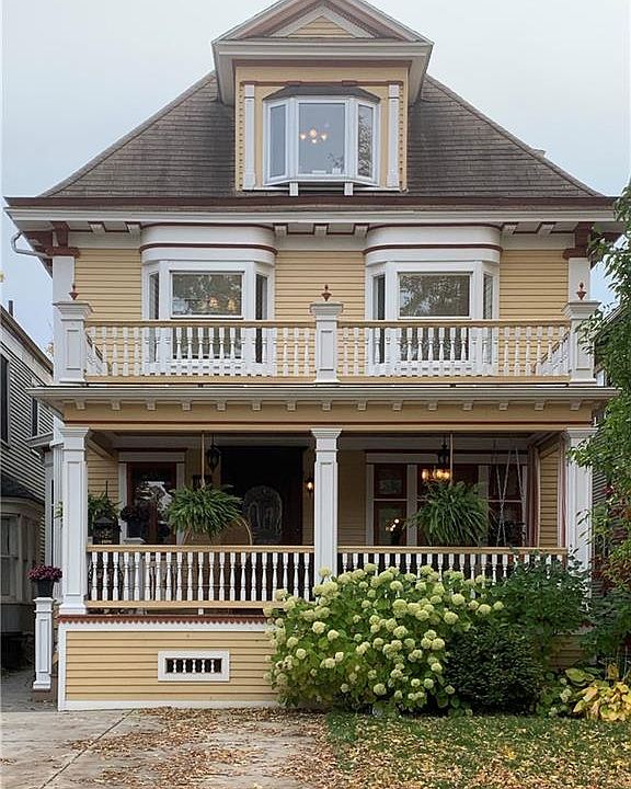 1st image of 164 Lancaster Ave