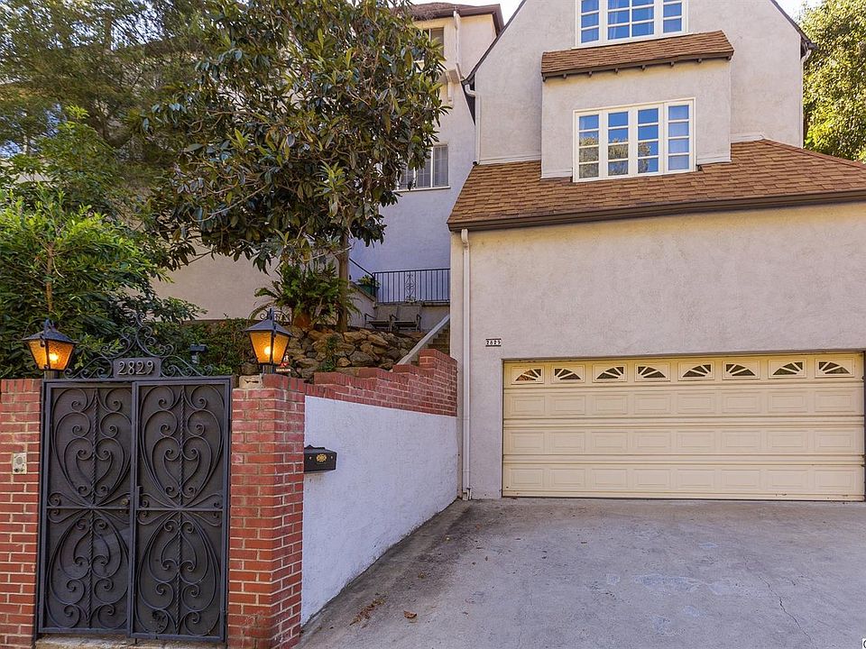 1st image of 2829 N Beachwood Dr