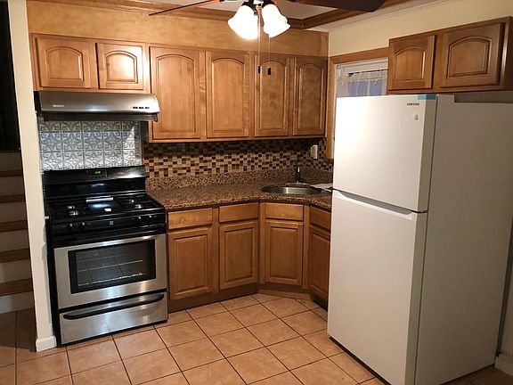 2nd image of 236 Bay 43rd St