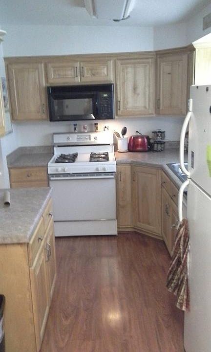 2nd image of 118 N 900 W #Upstairs