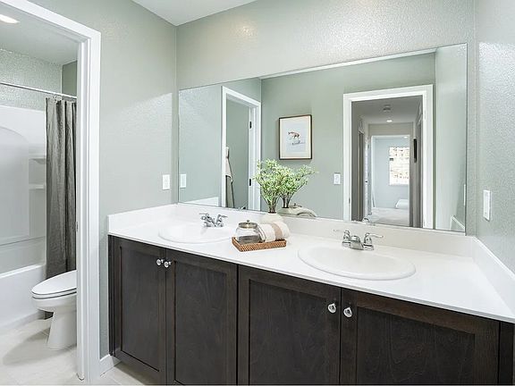 5th image of 8415 Sinesky Way