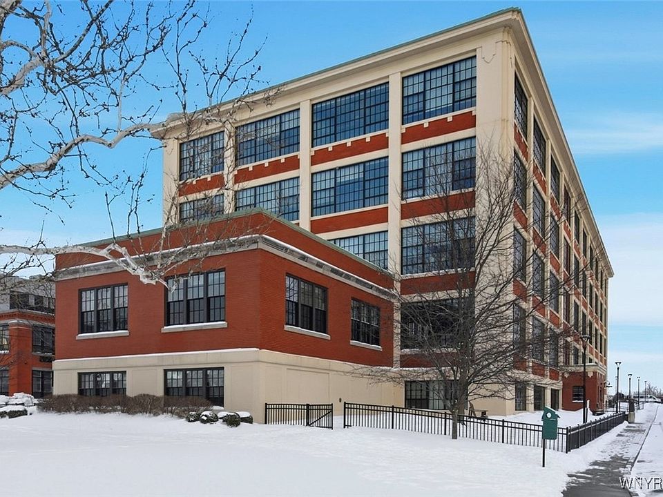 1st image of 2917 Main St Unit 105