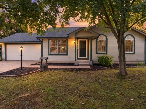 52670 Primrose Rd, South Bend, IN 46628