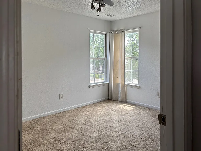 7248 Kimble Dr — Photo 43