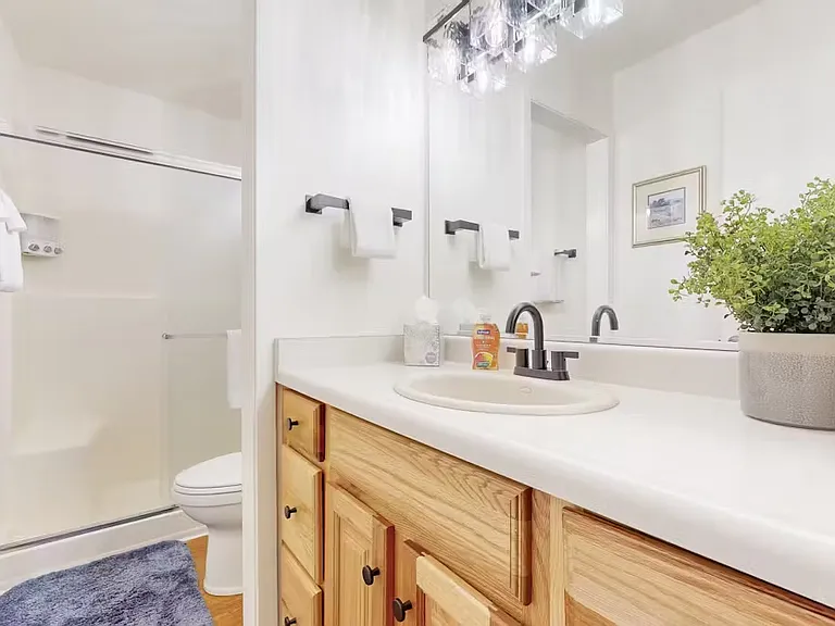1001 Commonwealth Dr — Photo 8