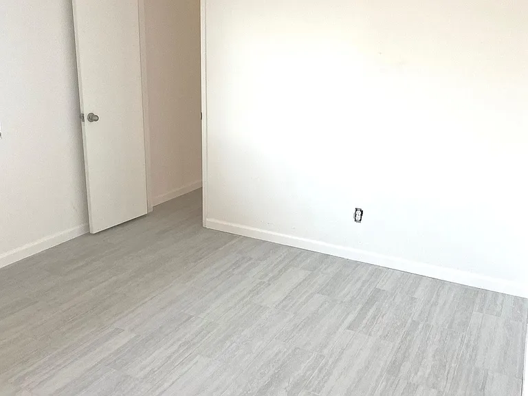 13967 Julian Dr — Photo 12