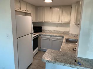 27100 Sandy Hill Ln UNIT 1, New Hudson, MI