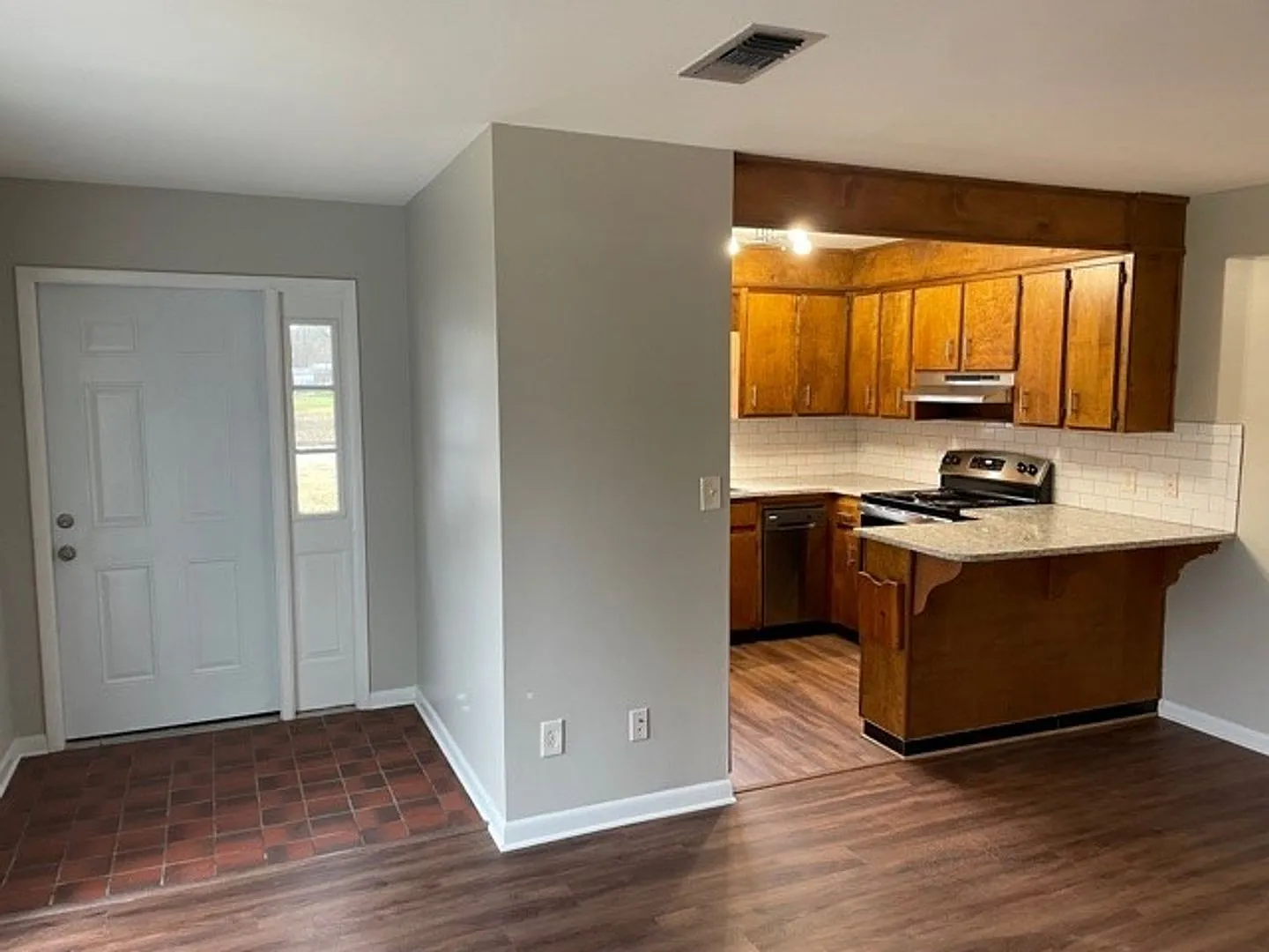 For Rent — Photo 3