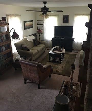 5th image of 307 E Railroad Ave