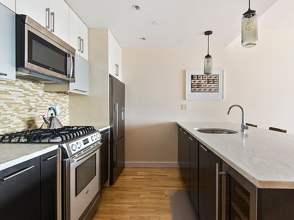 3rd image of 500 4th Ave APT 9K