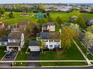 699 Grandview Dr, Crystal Lake, IL 60014