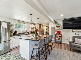 2472 Deep Creek Dr, Running Springs, CA 92382