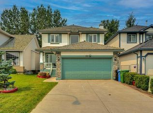 332 E Harvest Hills Dr NE, Calgary, AB T3K 4H7