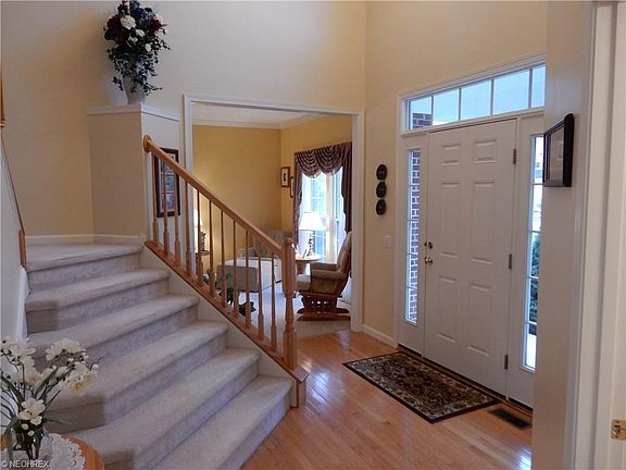 3rd image of 4943 Autumnwood Ln
