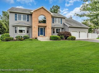 2 Nathalie Dr, Bayville, NJ 08721